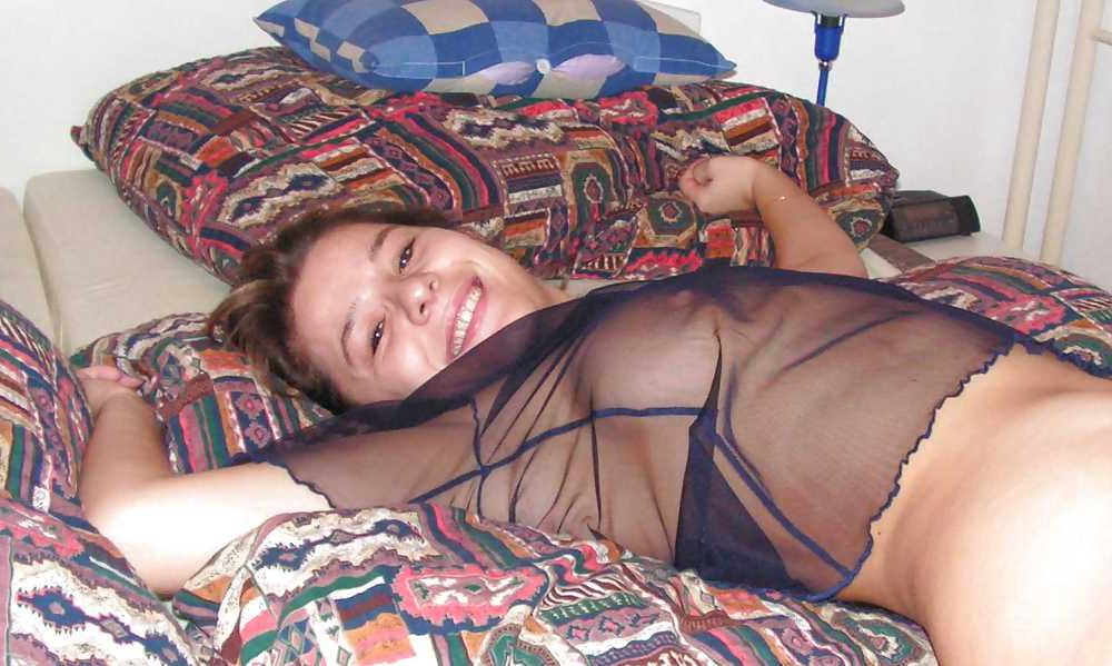 17P Amateur Couple - VII
