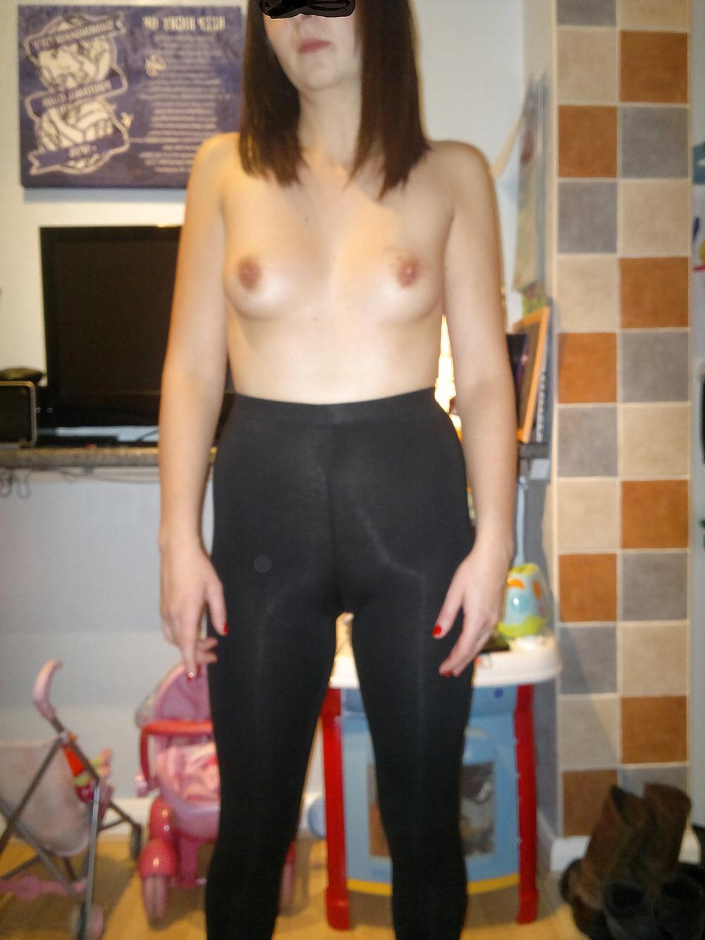 25P Girlfriend camel toe