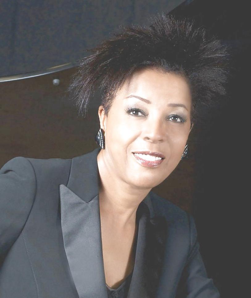 14P Let's Jerk Off Over ... Dee Daniels (Jazz & Singer)