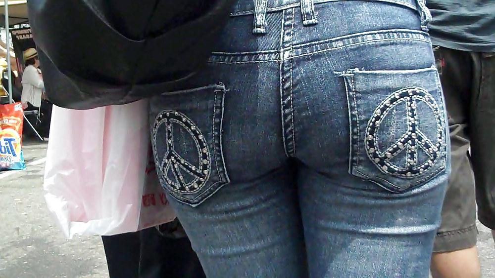 25P Nice ass & butts in jeans today
