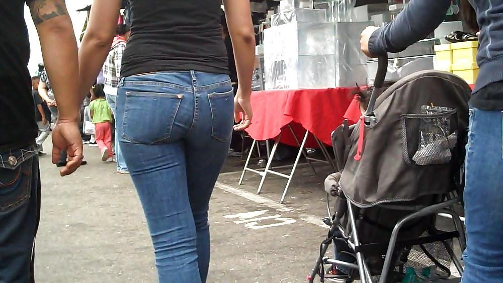25P Nice ass & butts in jeans today