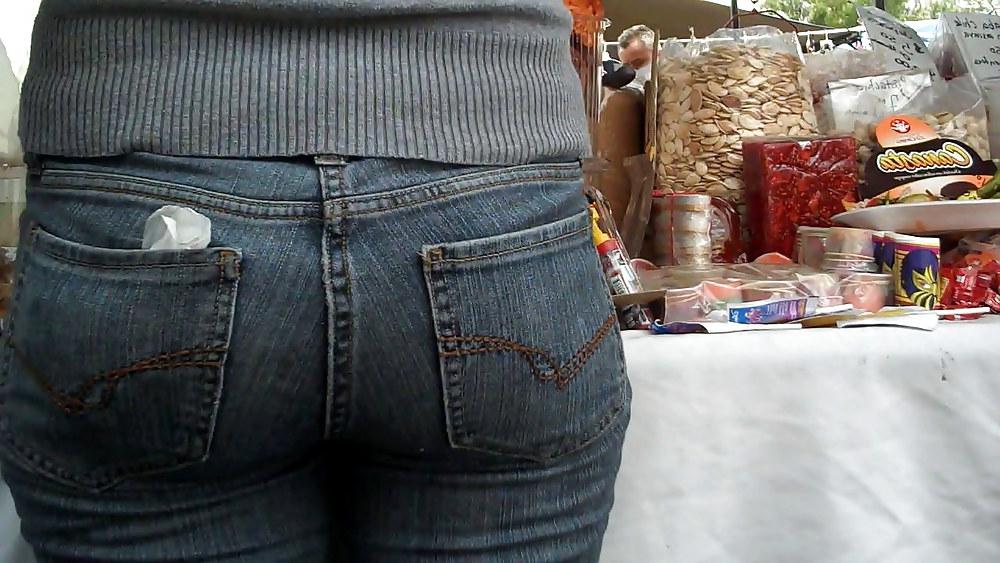 25P Nice ass & butts in jeans today