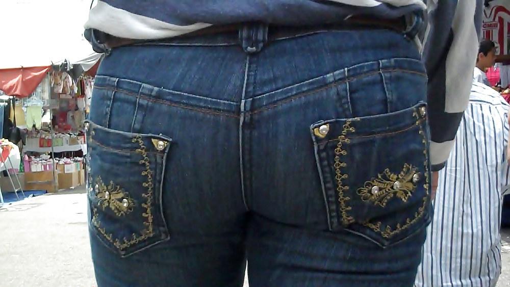 25P Nice ass & butts in jeans today