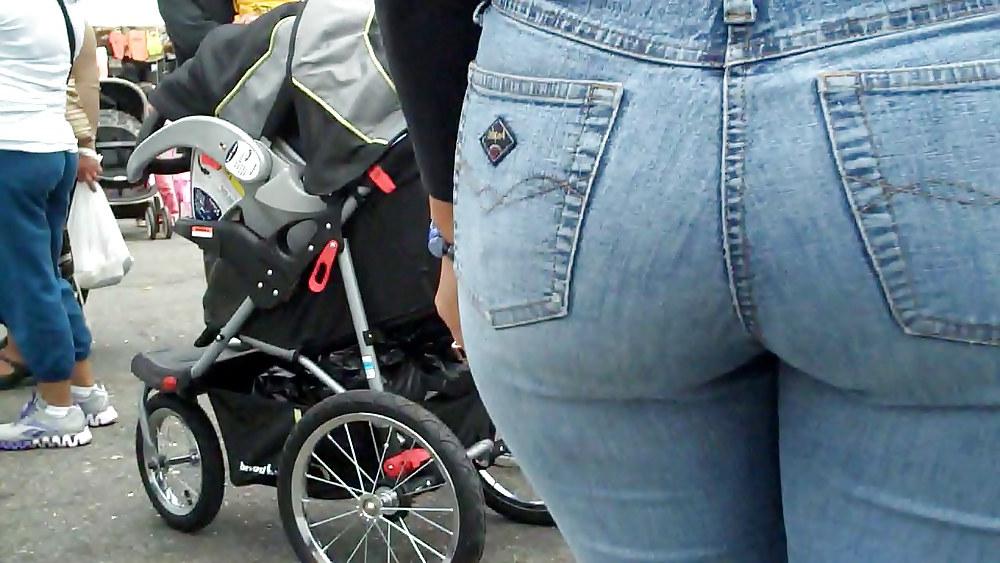 25P Nice ass & butts in jeans today