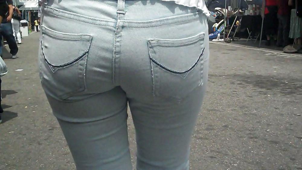 25P Nice ass & butts in jeans today