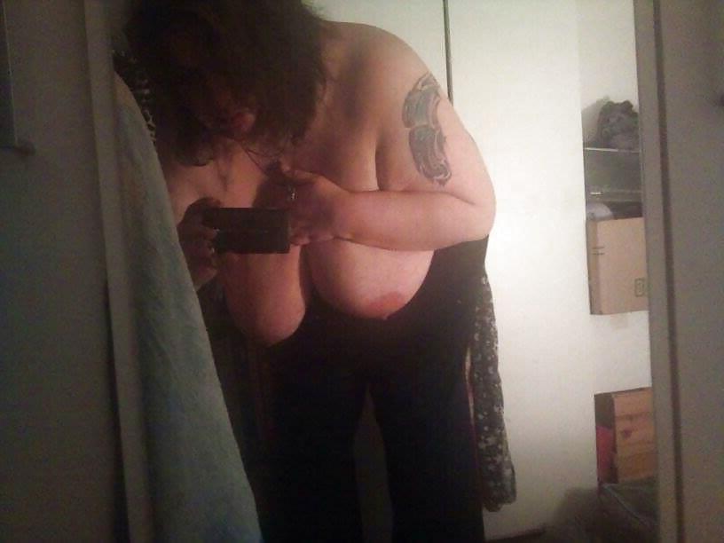 25P Fabulous SSBBW! (Massive Natural Boobs & Big Belly)