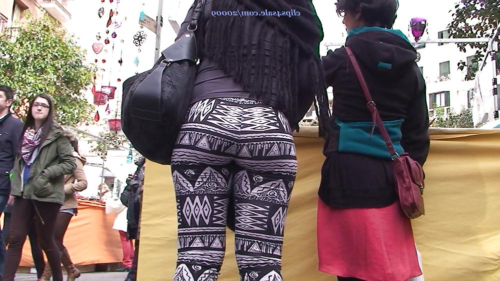 25P Spanish candid asses