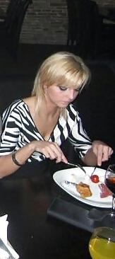 25P Spy restaurant old + young romanian