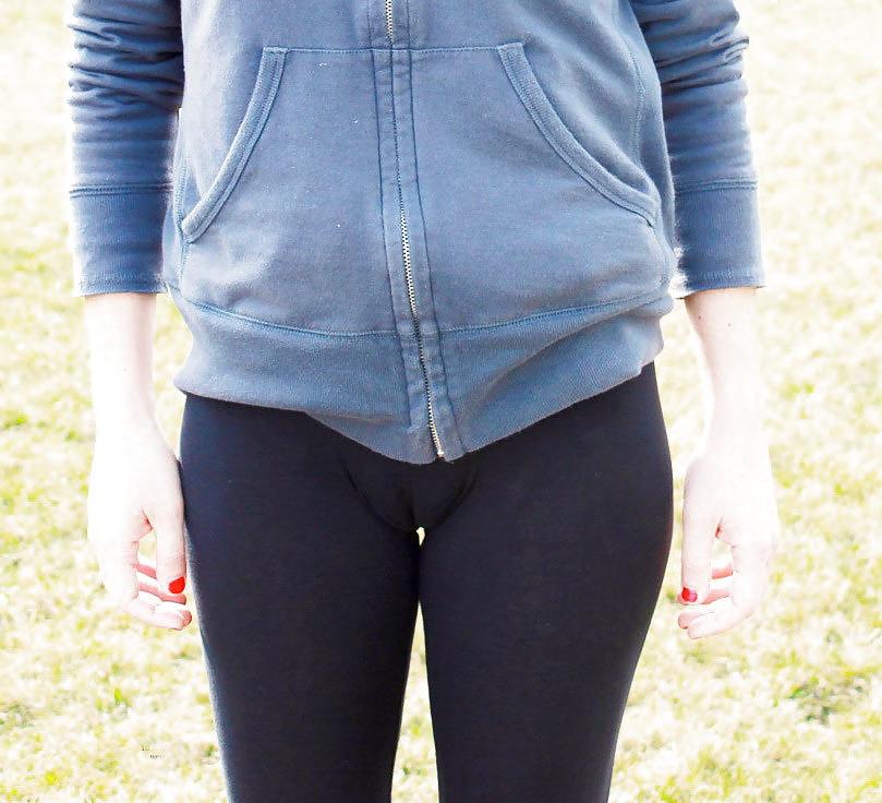 25P Cameltoes with frills
