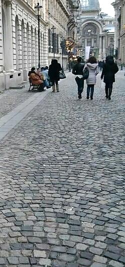25P Spy old + young street and parck romanian