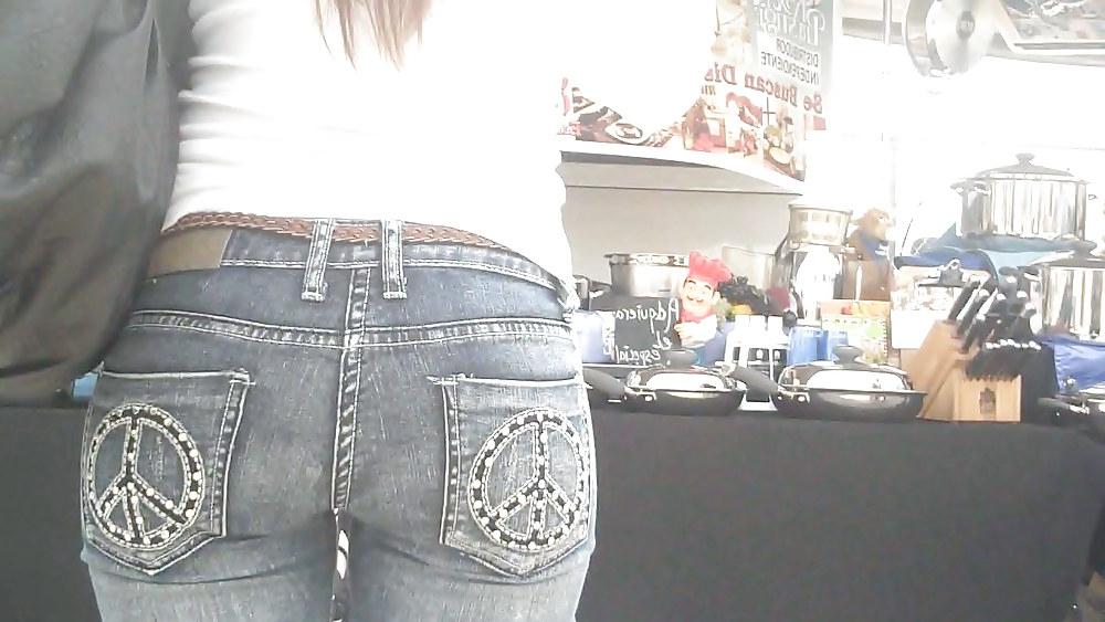 25P Butts are nice in ass tight jeans 