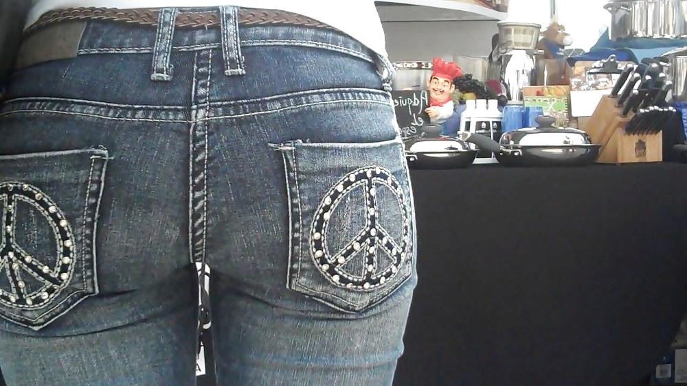 25P Butts are nice in ass tight jeans 