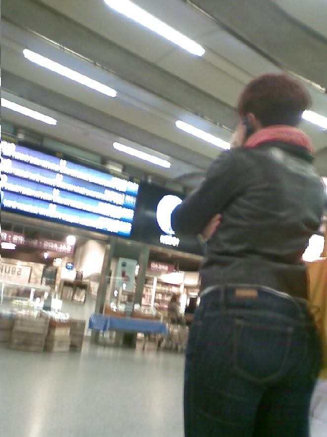 25P Candid Ass Collection 10