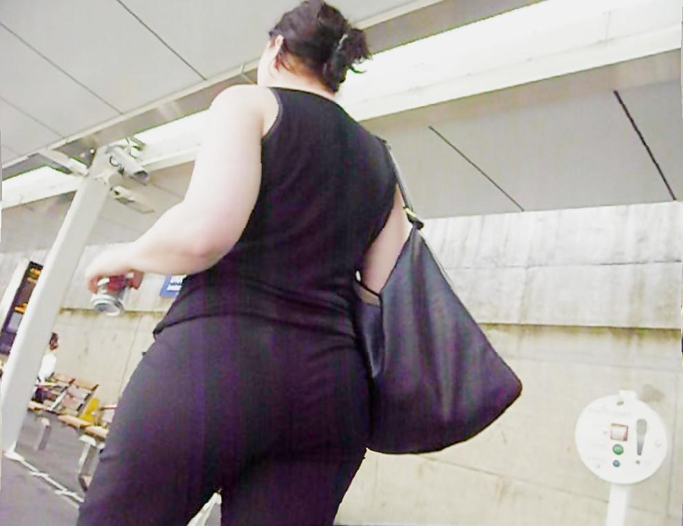 25P Candid Ass Collection 10