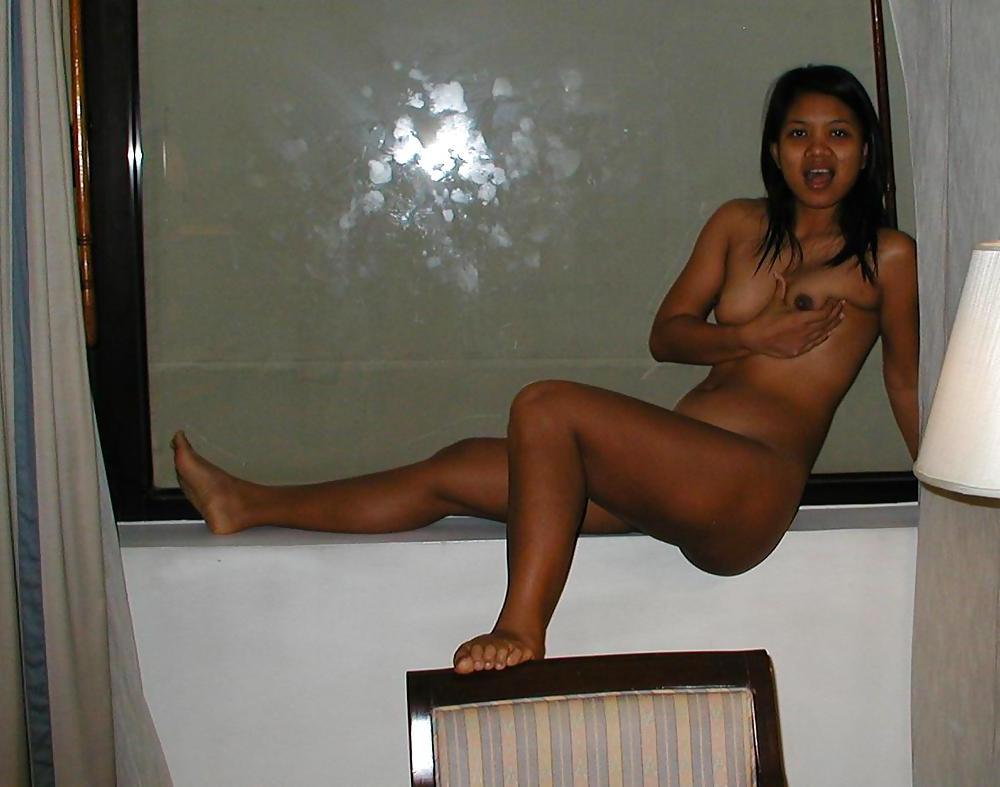 25P Cute petit Thai in cheap hotel. vacation