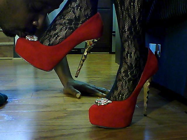 13P Christmas shoe worship