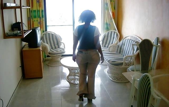 25P Dolly - Thick Dominican MILF 