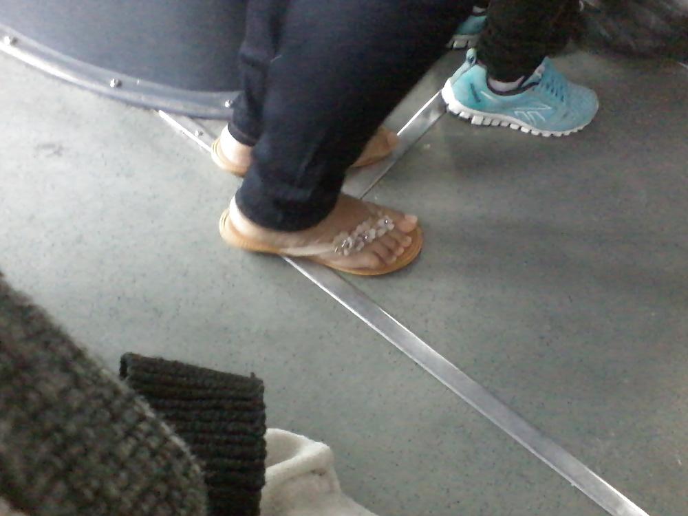 25P Feet on the street