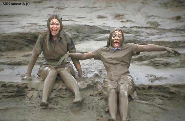 25P Wet, messy and muddy girls 2