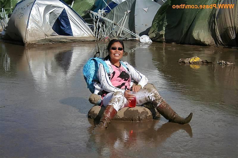 25P Wet, messy and muddy girls 2