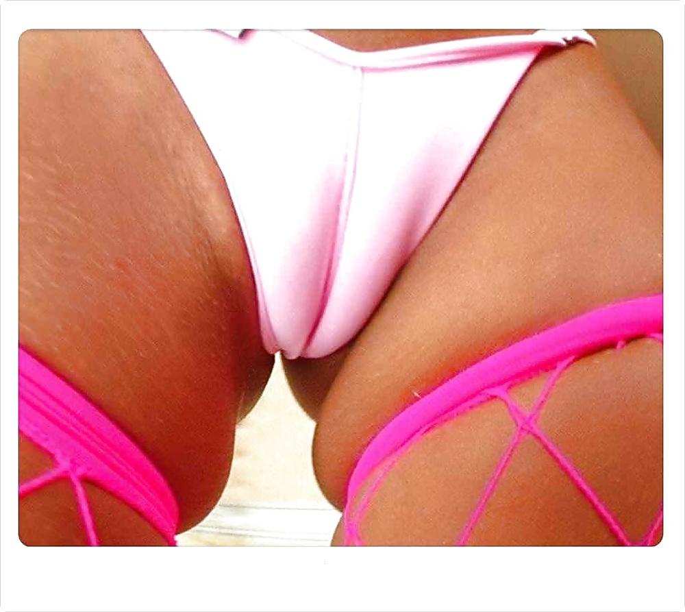 25P MIX Camel-Toes by DarKKo
