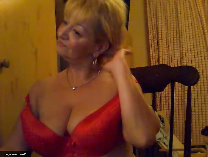 12P Hungarian mature cam