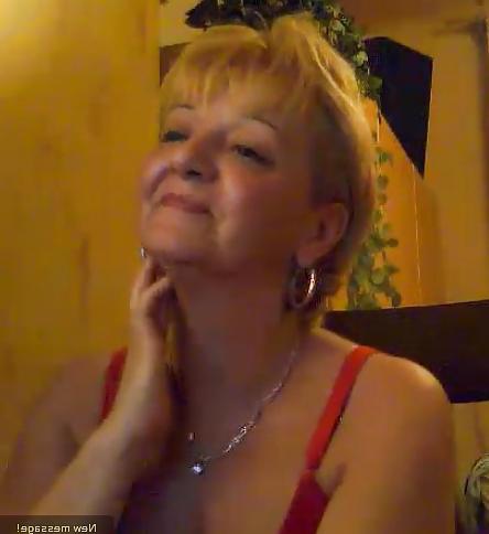 12P Hungarian mature cam