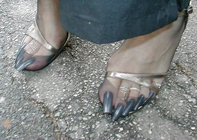 10P Sabines 's sexy long toe nails