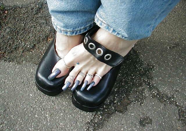 10P Sabines 's sexy long toe nails
