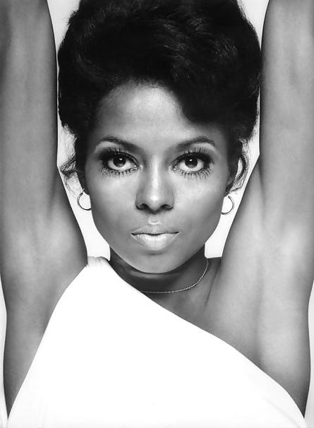 25P Let's Jerk Off Over ... Miss Diana Ross