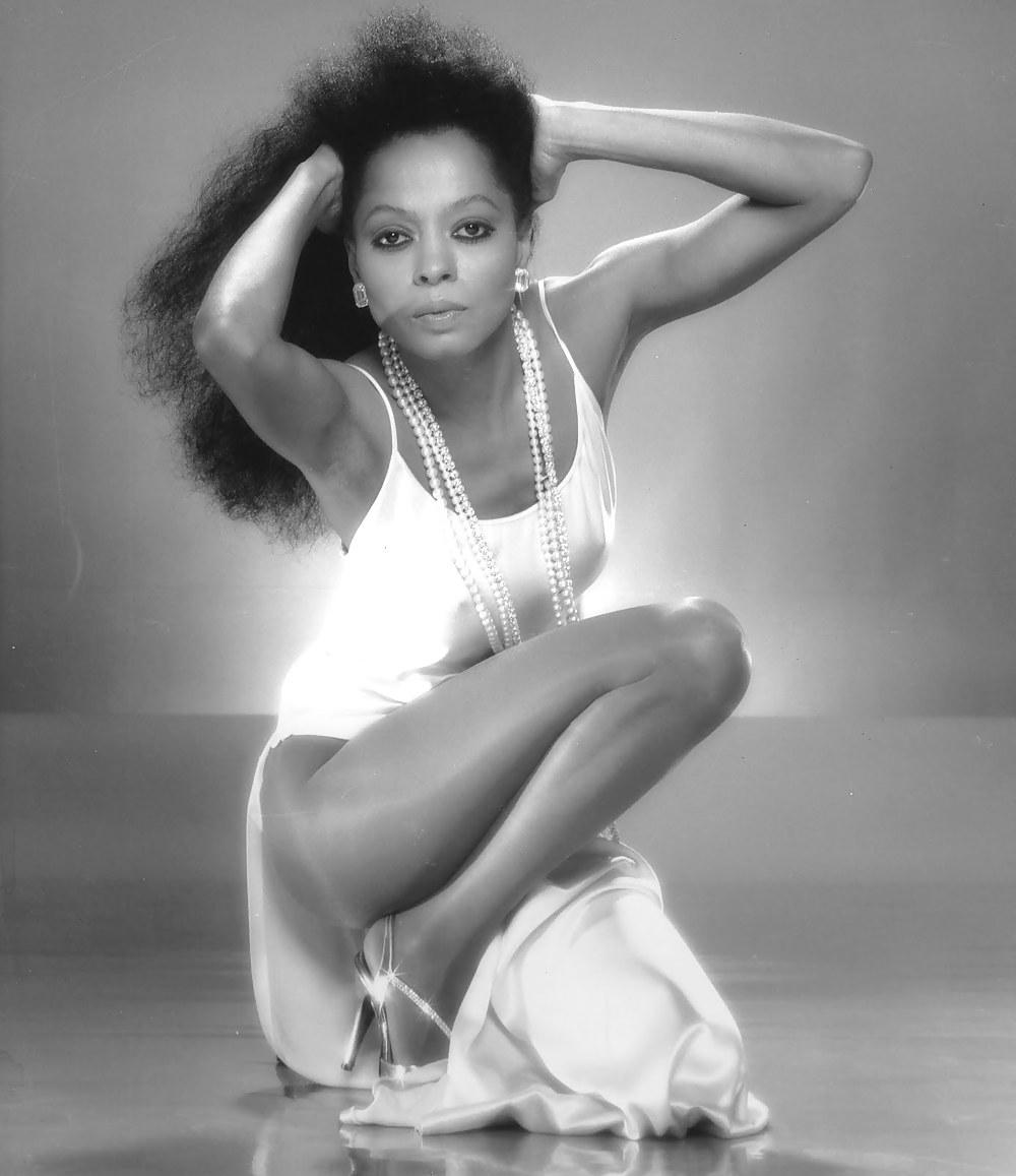 25P Let's Jerk Off Over ... Miss Diana Ross