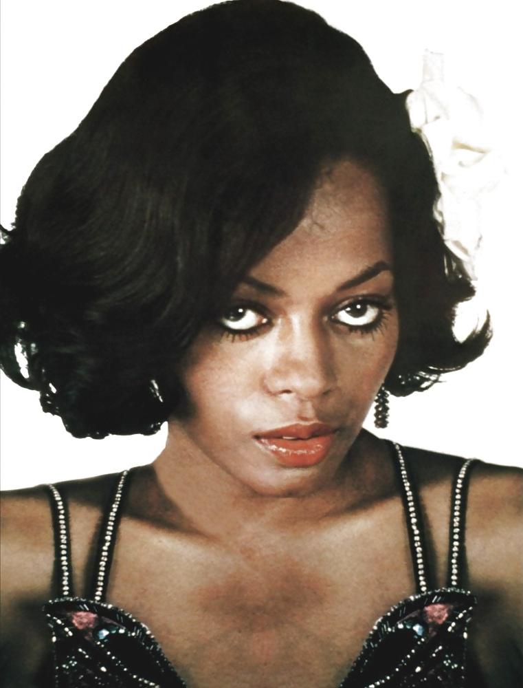 25P Let's Jerk Off Over ... Miss Diana Ross