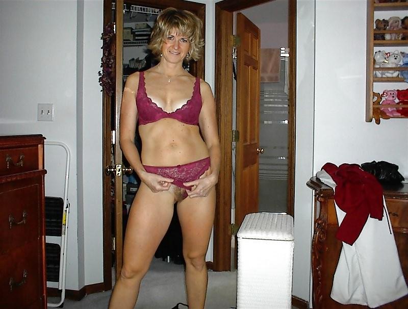 25P Real Housewives Nude Topless or Just Naughty 6