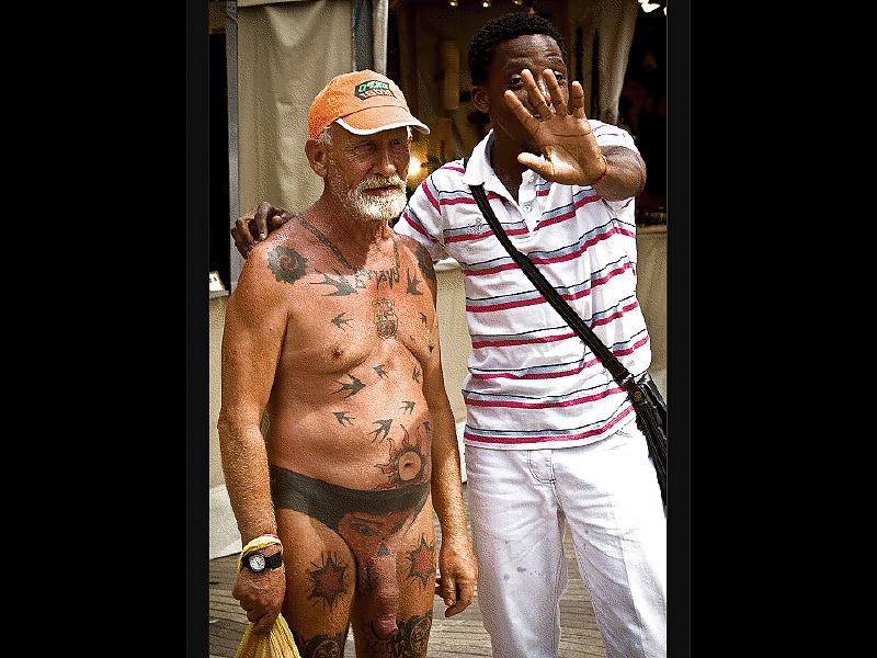 11P Unbelievable tatoo in Barcelona !!!