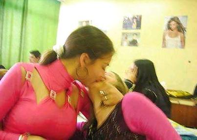 25P Hot arab girls