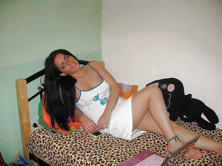 25P Hot arab girls