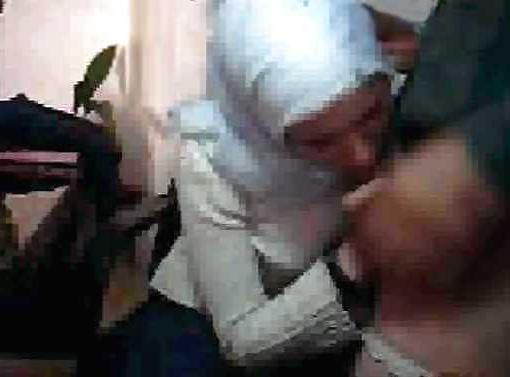 25P Hijab arab webcam in office Wears egypt or turkish jilbab