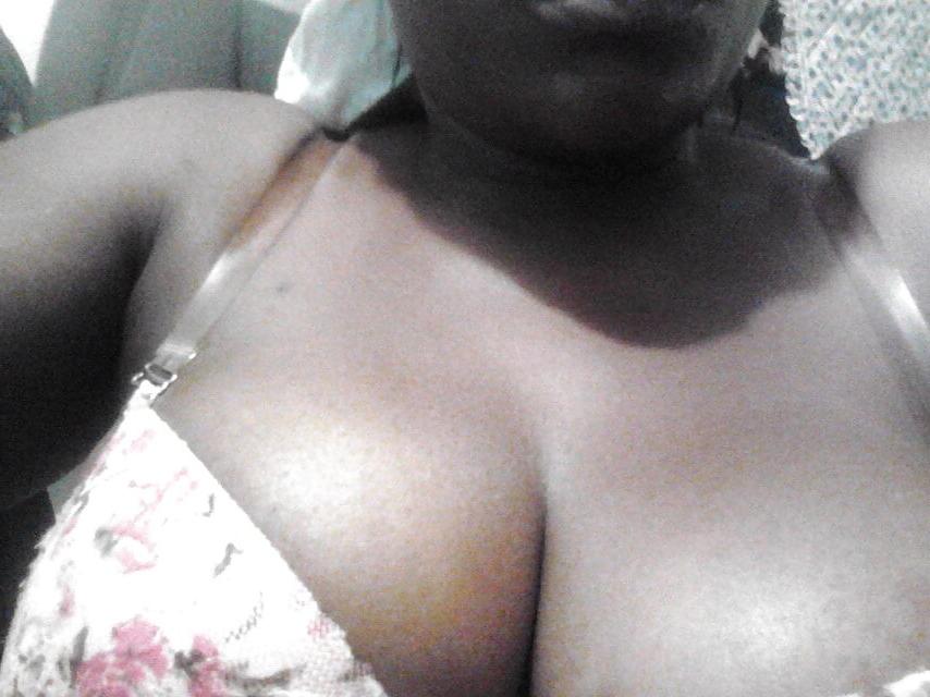 9P Kenya online hooker Perciler 