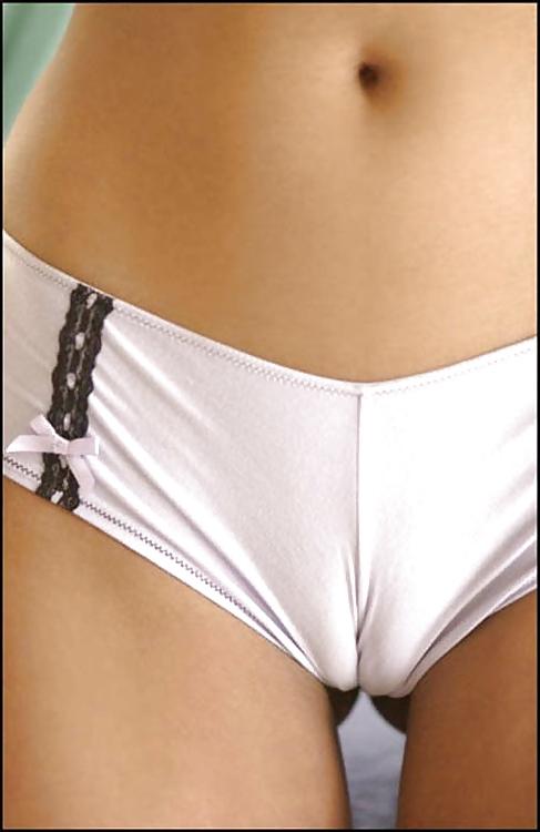 22P Hot Camel toes