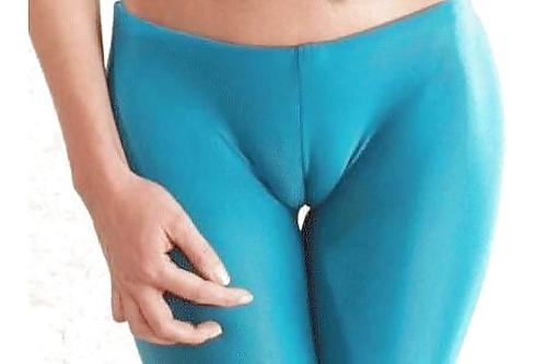 22P Hot Camel toes