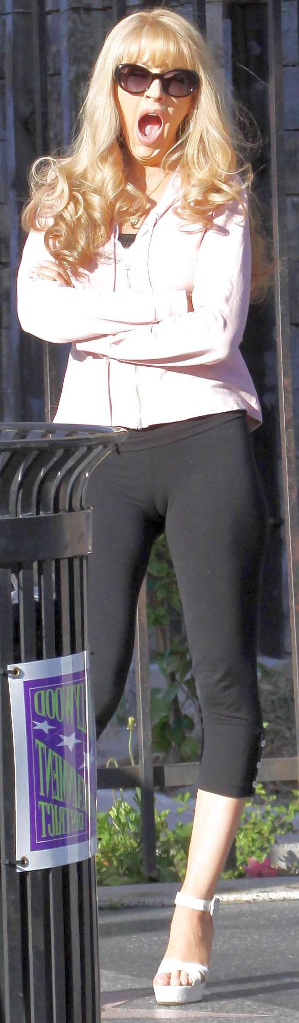 6P CHRISTINA AGUILERA CAMEL TOE 