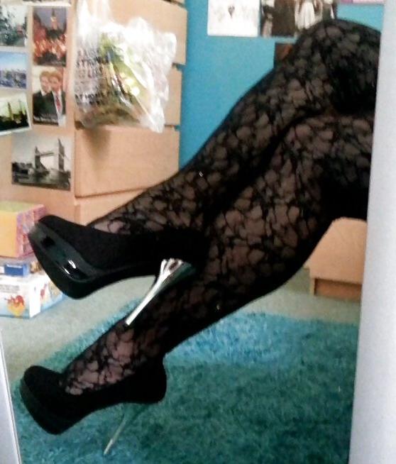 11P Shiny Heels 1