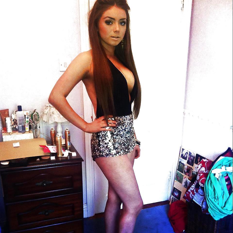 25P Sluts in little hot pants!