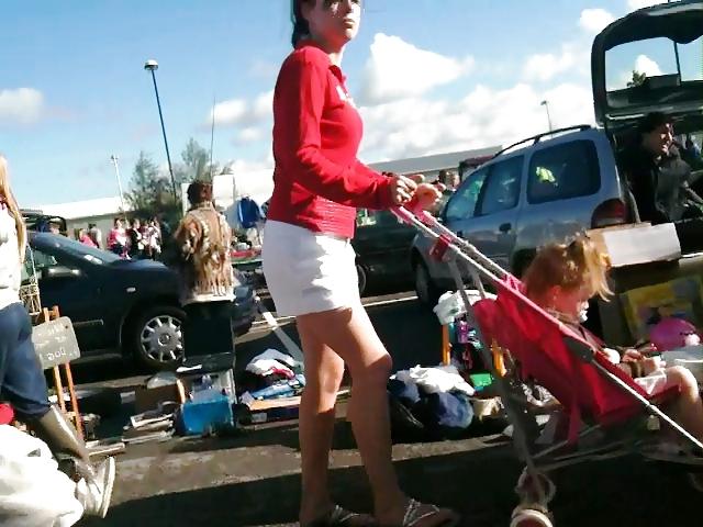 25P Car boot girls 1