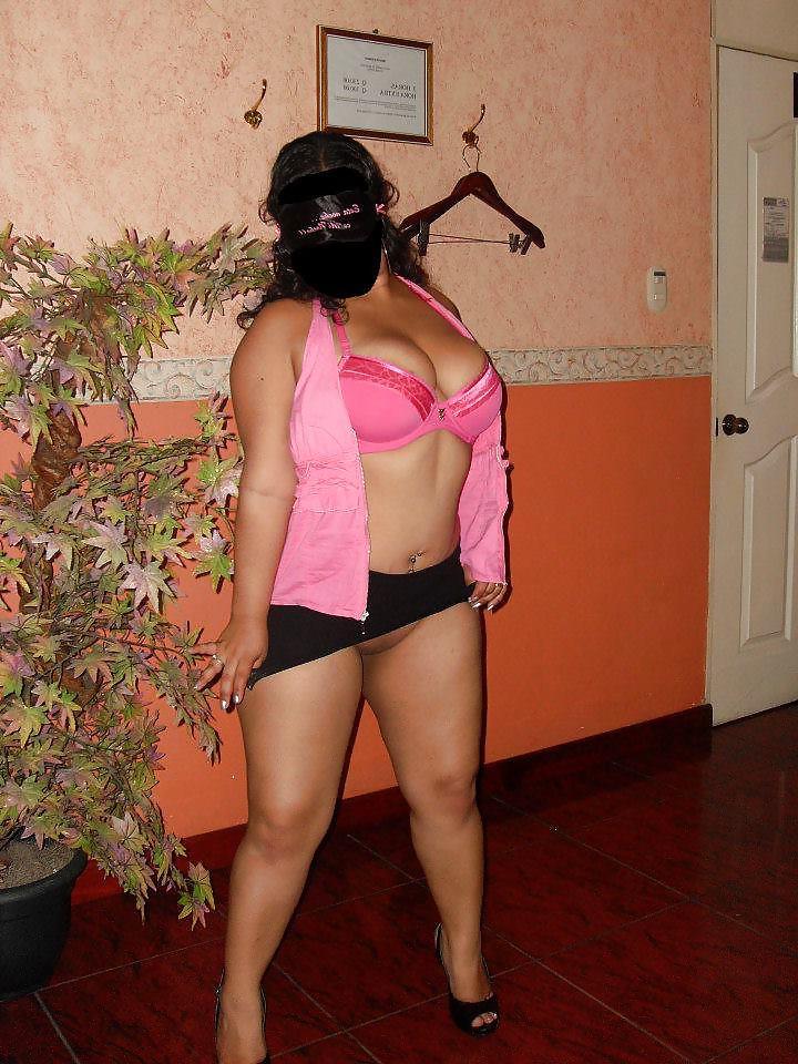 25P Guatemalan hooker