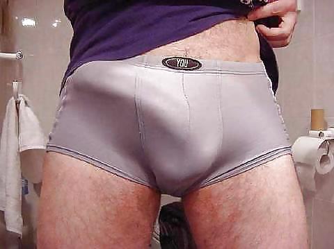 4P Sexy boys show big bulge