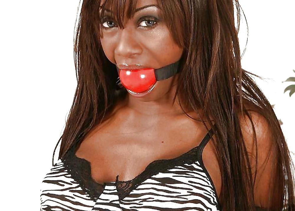 25P Gagged