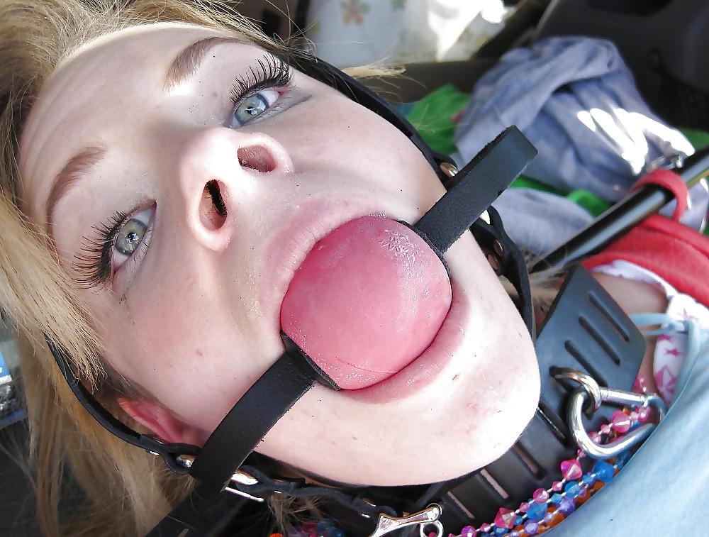 25P Gagged