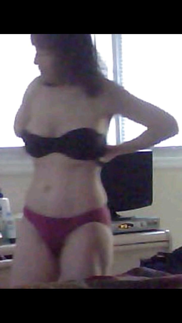 25P Please fuck my wife slow and gentile let me watch.