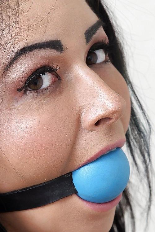 24P Gagged